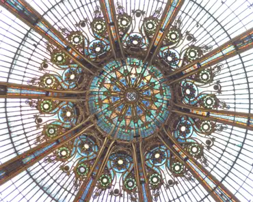 DSC_0210 Galeries Lafayette: cupola.