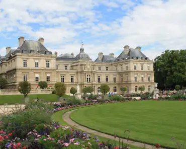 img_9985 Luxembourg Palace. The palace was built between 1615 and 1630 by Marie de Medici, who settled there in 1625 during the construction of the building, until 1631,...