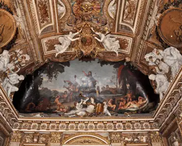 DSC_0297 The project was only completed in the 18th and 19th centuries with the painting of the central composition, Apollo vanquishing the serpent Python by Delacroix...