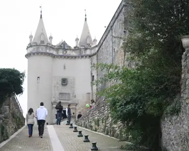 014 A first castle was mentioned as early as in the 11th century; it was inhabited by the Adhémar de Monteil family from the 13th century onwards, who turned...