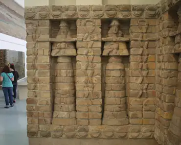 IMG_6234 Facade of the Inanna temple built by the Kassite ruler Kara-indash, Uruk, ca. 1413 BC.