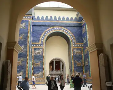 IMG_6267 The Ishtar gate from Babylon, rebuilt using original tiles.