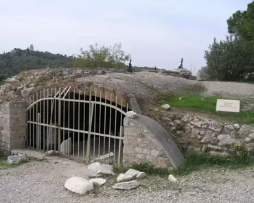 pb020340 Bizantine cistern on the slope of Acropolis.