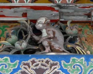 060 Decoration on the five-storey pagoda.