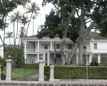 IMG_2794 Washington place was the official residence of the territorial and state Governor of Hawaii between 1918 and 2002. Queen Liliʻuokalani was arrested in this...