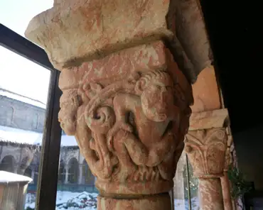 P1080134 Cuxa cloister, from Saint-Michel-de-Cuxa, near Perpignan, south of France, marble, Catalan, ca. 1130-1140.
